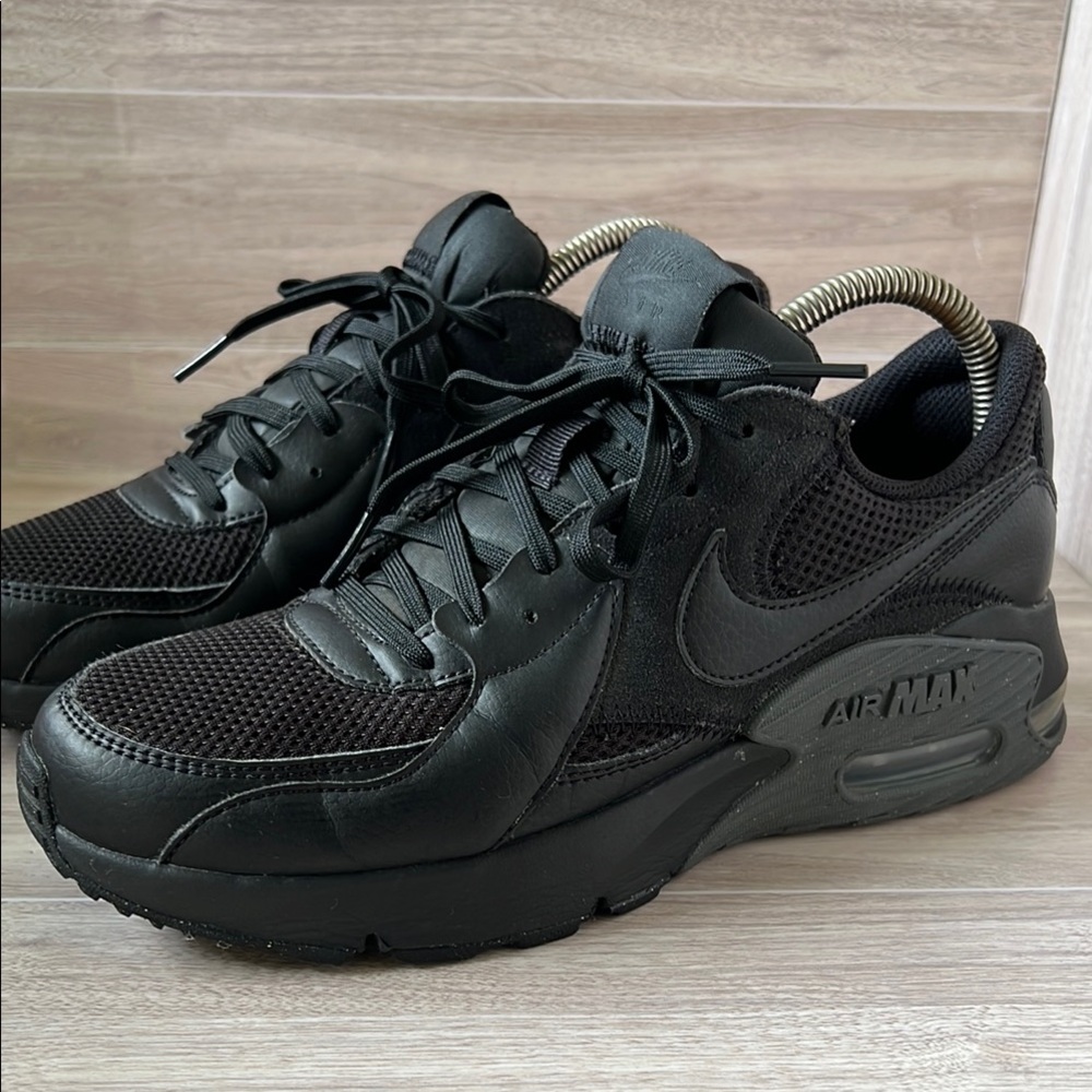 Women’s Nike Air Max Excee Runner Black Size 8.5